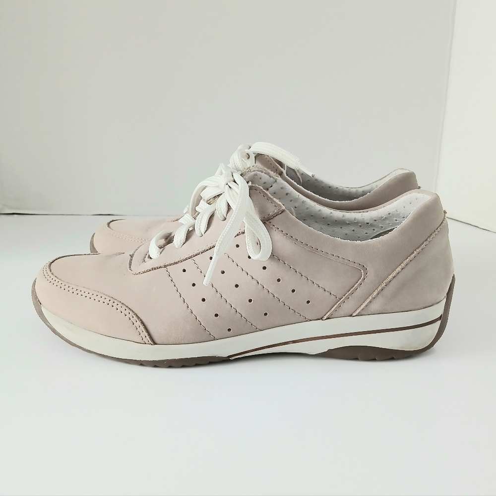 Clarks Brown Sneakers Women 7.5 EU38